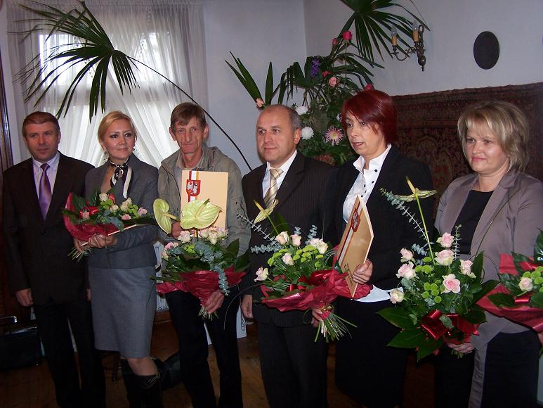 (22 września 2010) 
Nagroda Starosty Łomżyńskiego w dziedzinie twórczości artystycznej, upowszechniania i ochrony dóbr kultury w Powiecie Łomżyńskim za całokształt osiągnięć    w twórczości rzeźbiarskiej i upowszechnianiu kultury.