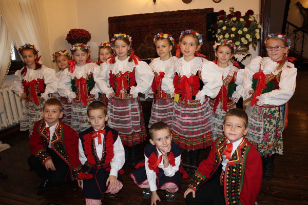 Dzieciaki ZPiT „Łomża” na uroczystości obchodów 96 Rocznicy Odzyskania przez Polskę Niepodległości