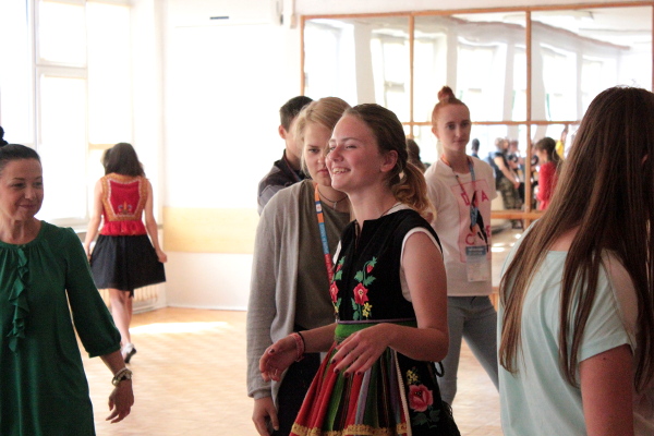 Młodzi uczestnicy Światowych Dni Młodzieży w Regionalnym Ośrodku Kultury w Łomży